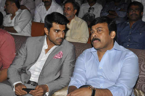  Ram Charan Chiranjeevi, Chiranjeevi Ram Charan, Chiranjeevi on Ram Charan, Ram Charan Toofan